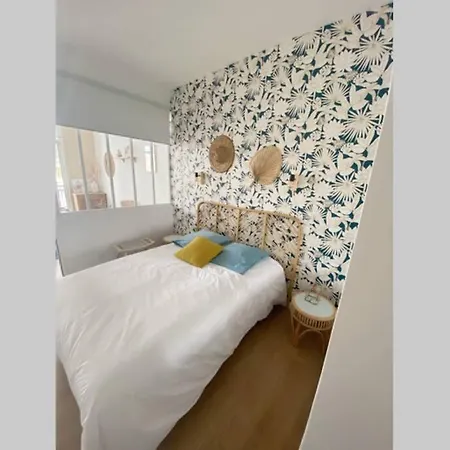 Appartement Sur Le Bord Du Quai *